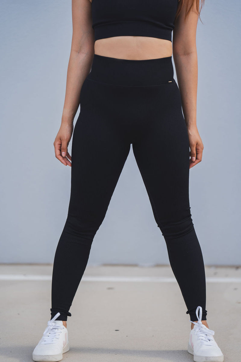 Magnetic Ribbed Knit Leggings - Black