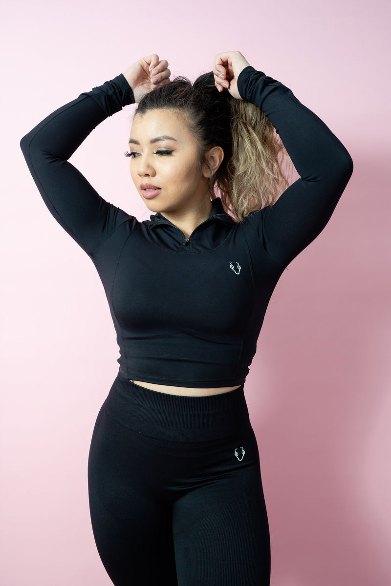 Cropped 1/4 Zip Compression Pull Over - Black